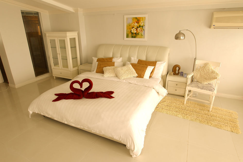 Boracay Grand Vista & Resort 4*