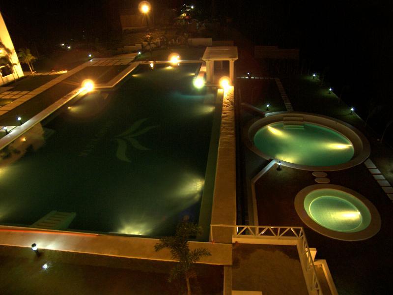 Boracay Grand Vista & Resort 4*