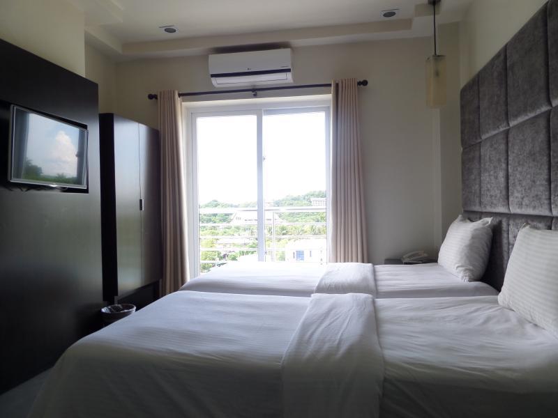 Boracay Grand Vista & 4*