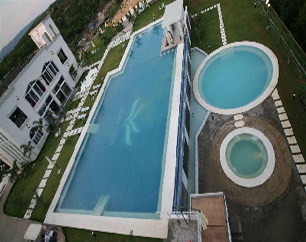 Boracay Grand Vista & Resort 4*