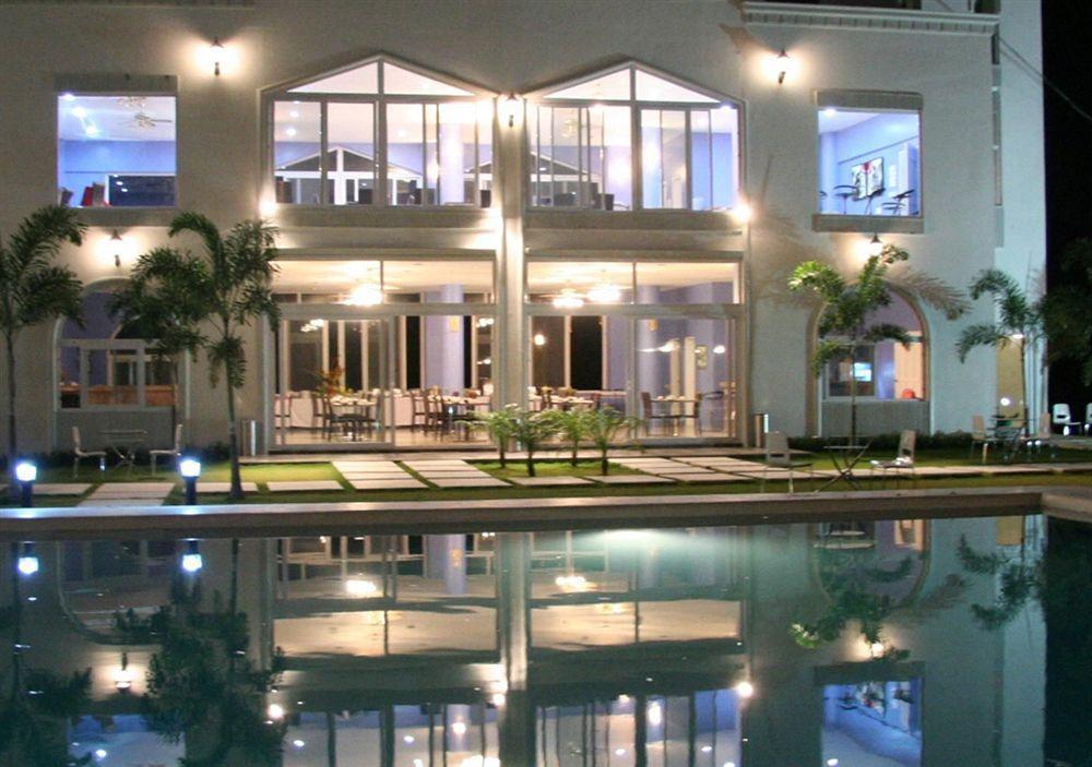 Resort Boracay Grand Vista & 4*