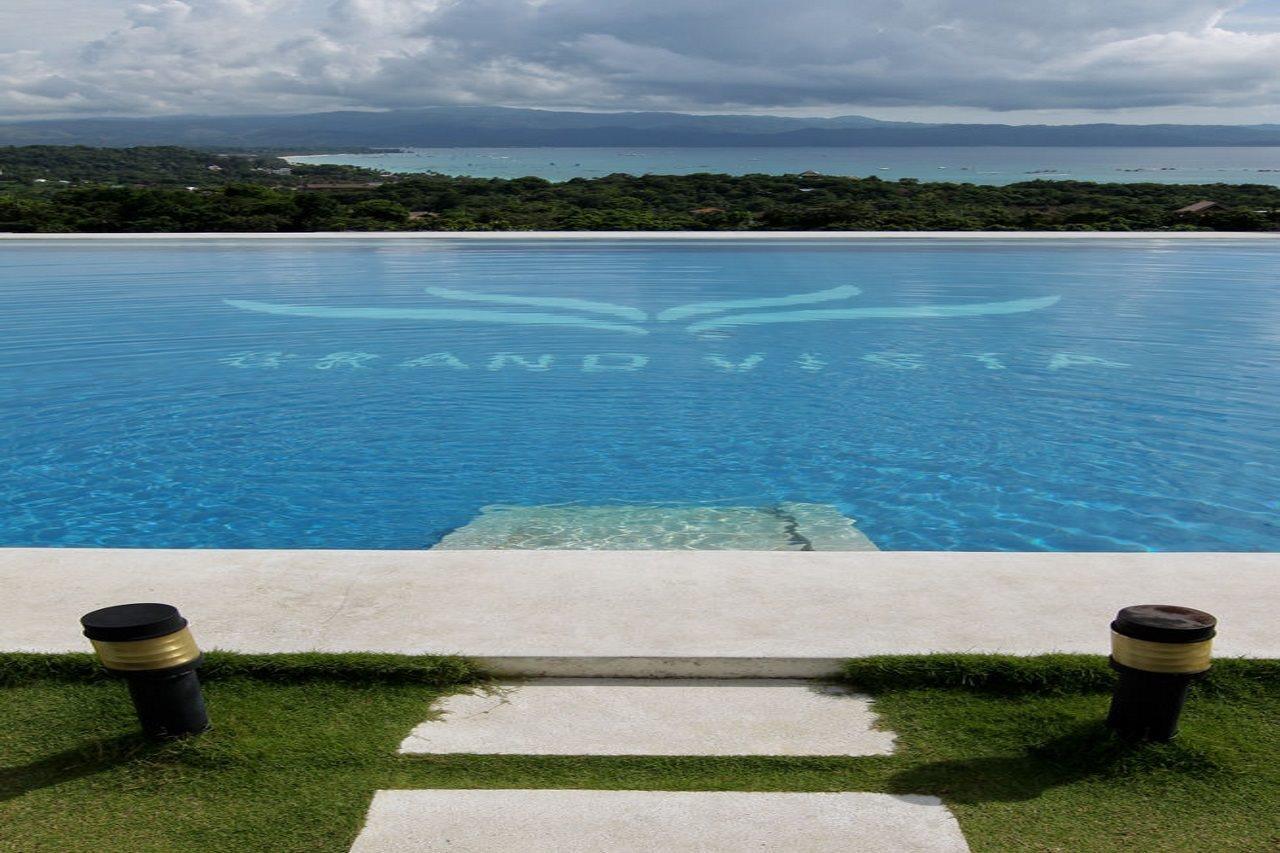 Resort Boracay Grand Vista &