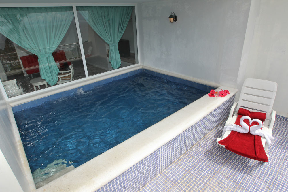 Boracay Grand Vista & Resort Yapak