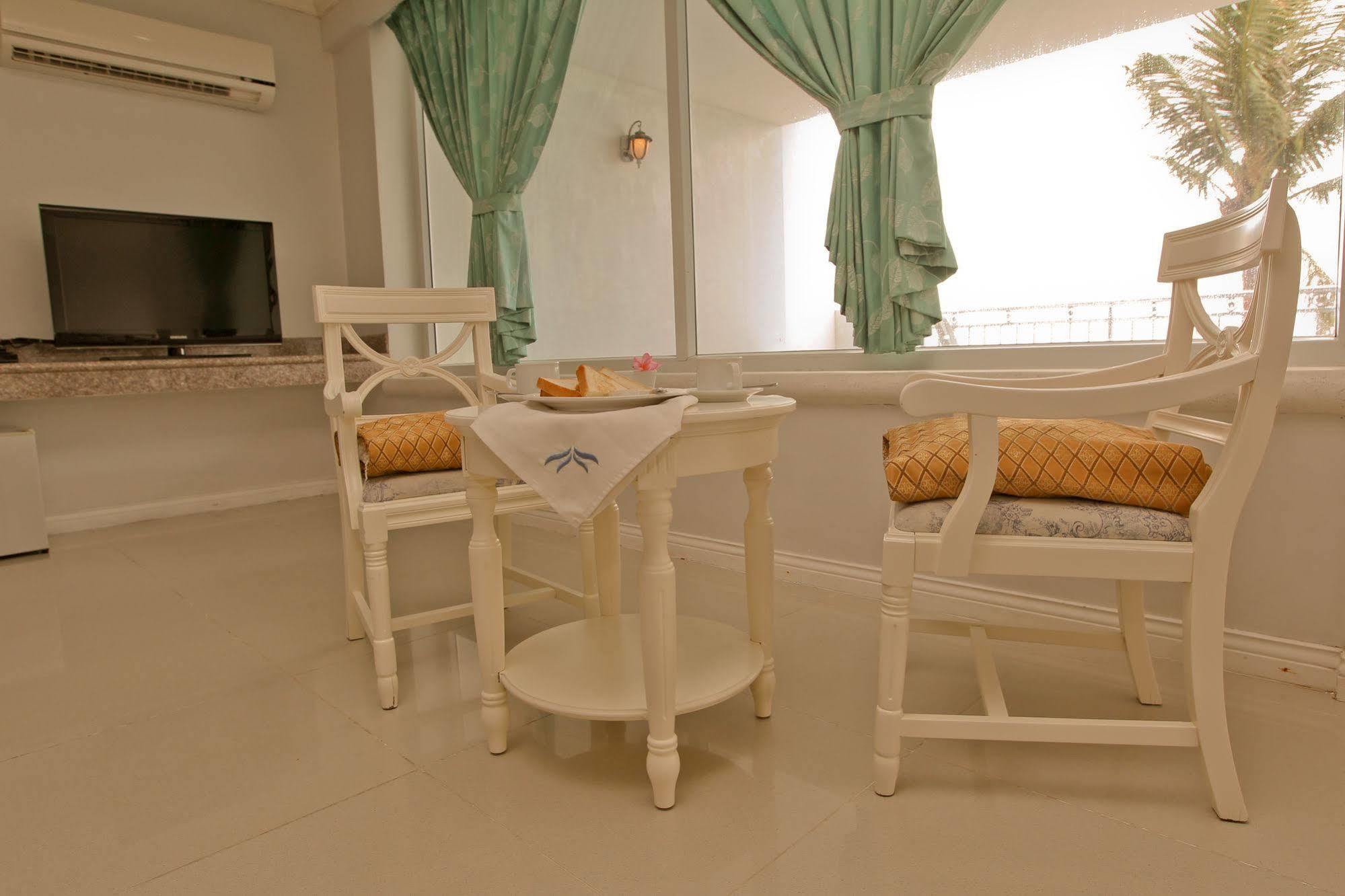 Boracay Grand Vista & 4* Yapak
