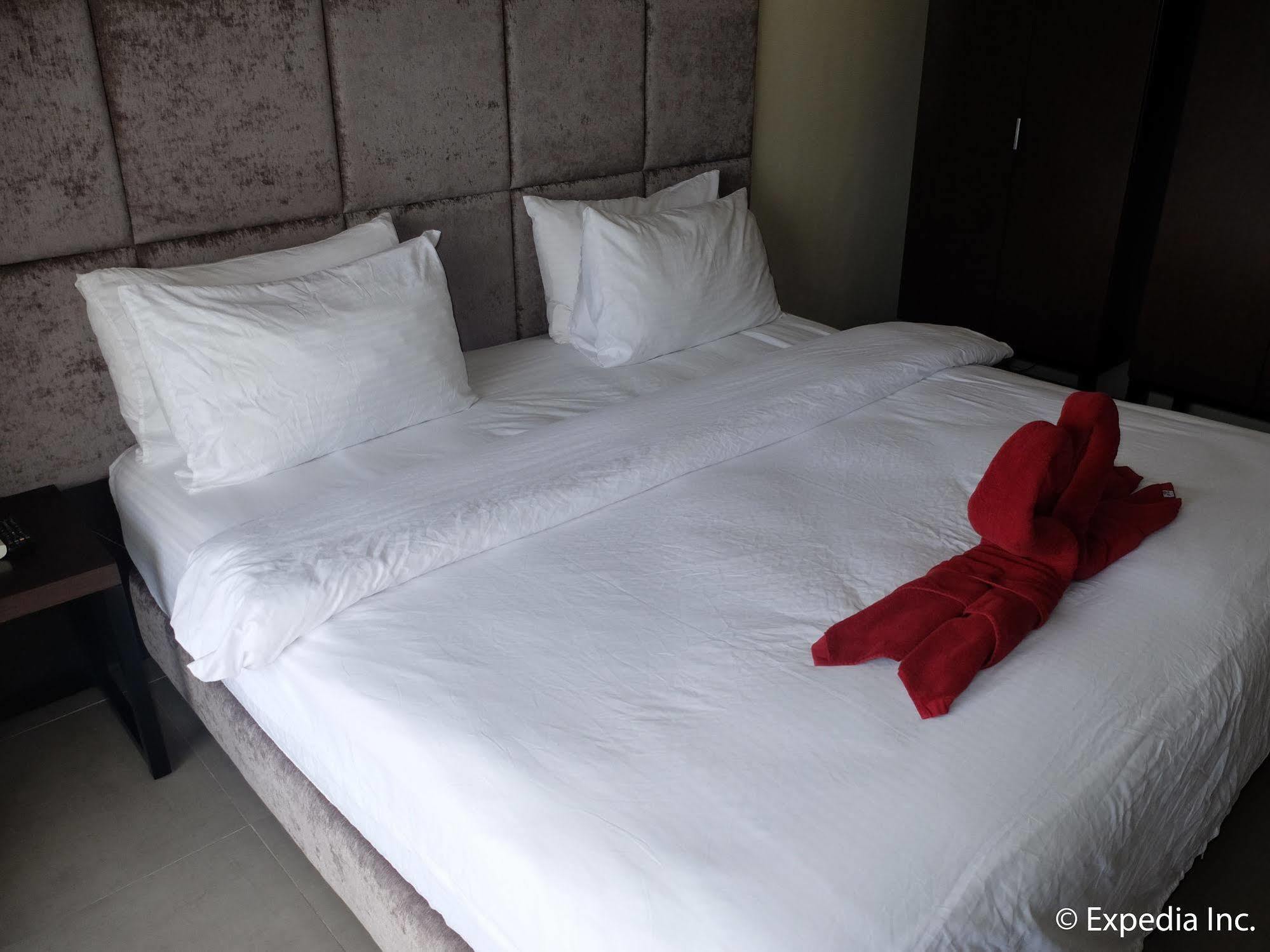 Resort Boracay Grand Vista & 4*
