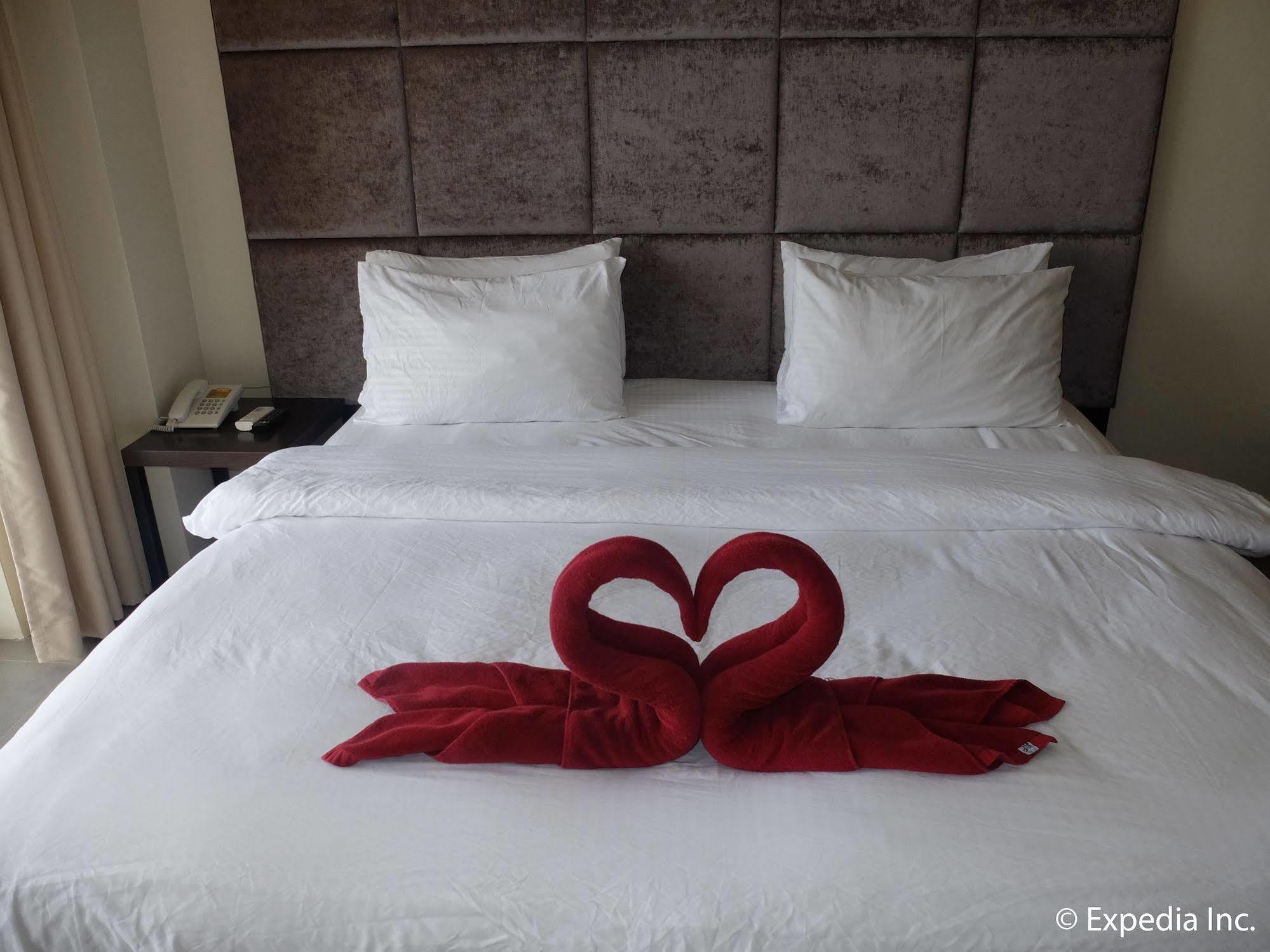 Resort Boracay Grand Vista & 4*