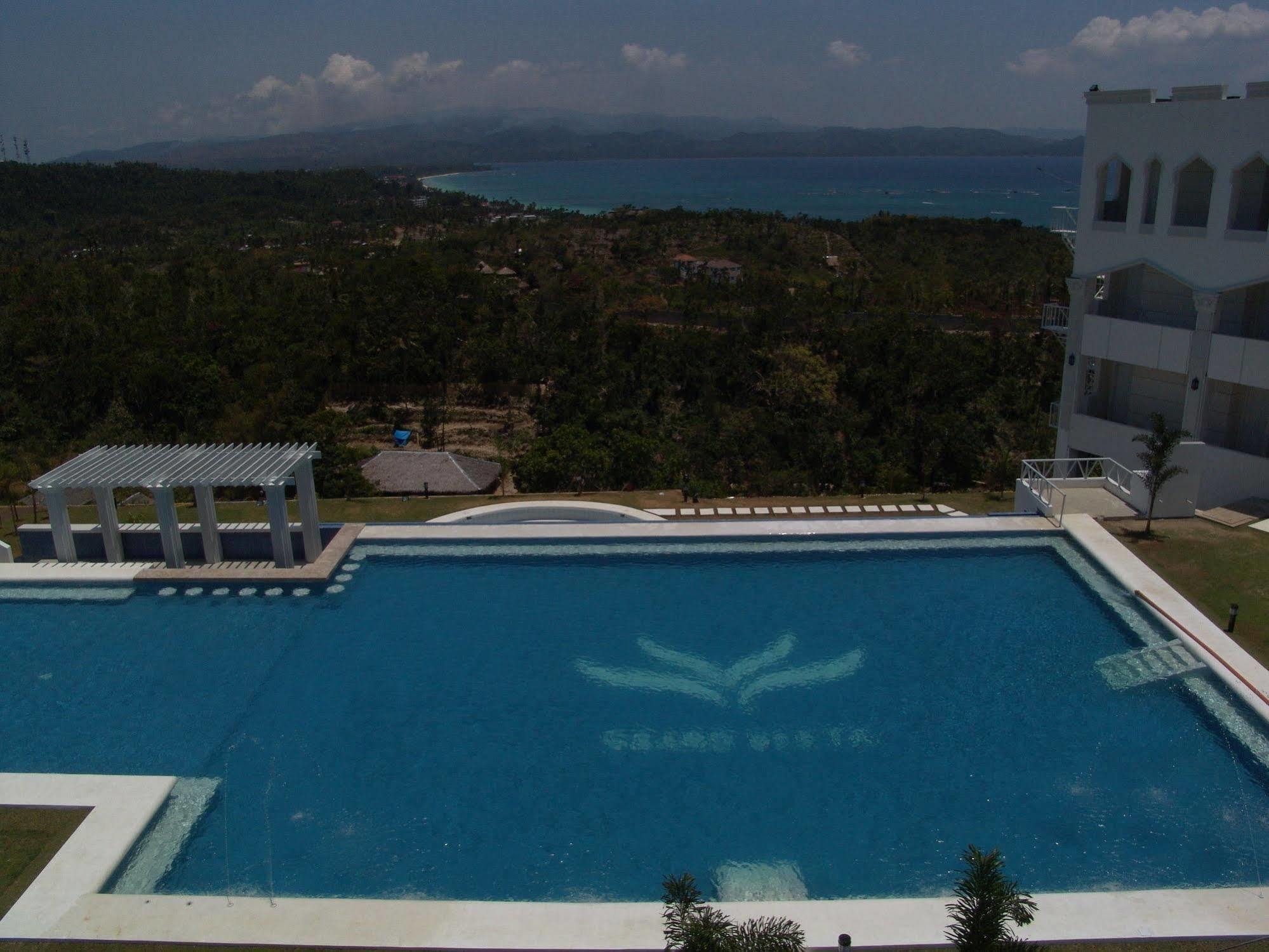 Resort Boracay Grand Vista &